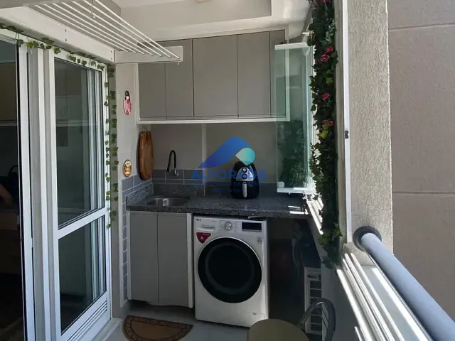 Apartamento 2 quartos e 2 banheiros, à venda, no bairro Vila Industrial em São José dos Campos