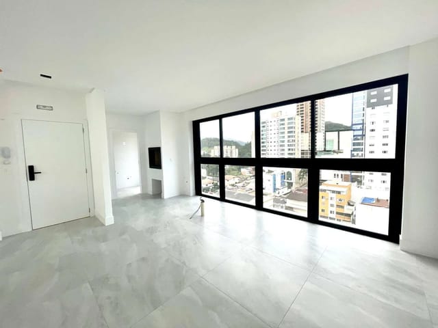 Apartamento com 110m² 3 quartos e 4 banheiros, à venda, no bairro Pioneiros em Balneário Camboriú