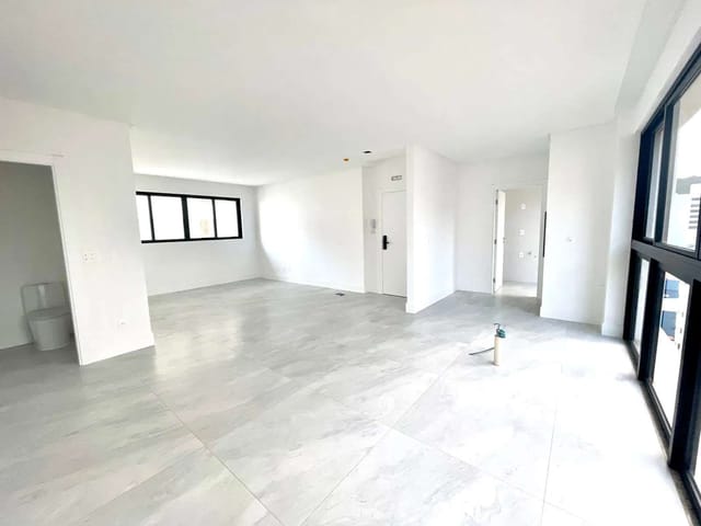 Apartamento com 110m² 3 quartos e 4 banheiros, à venda, no bairro Pioneiros em Balneário Camboriú