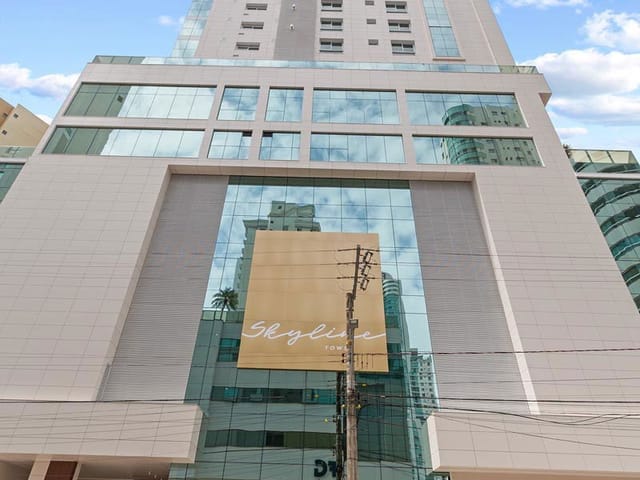 Apartamento com 411m² 4 quartos e 5 banheiros, à venda, no bairro Pioneiros em Balneário Camboriú