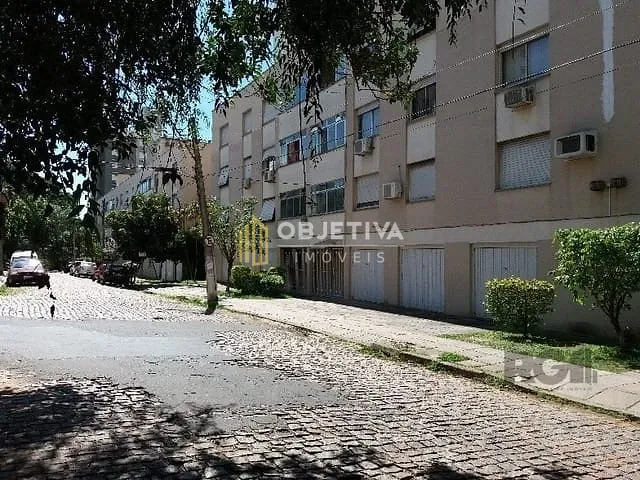 Apartamento 3 quartos e 2 banheiros, à venda, no bairro Passo da Areia em Porto Alegre