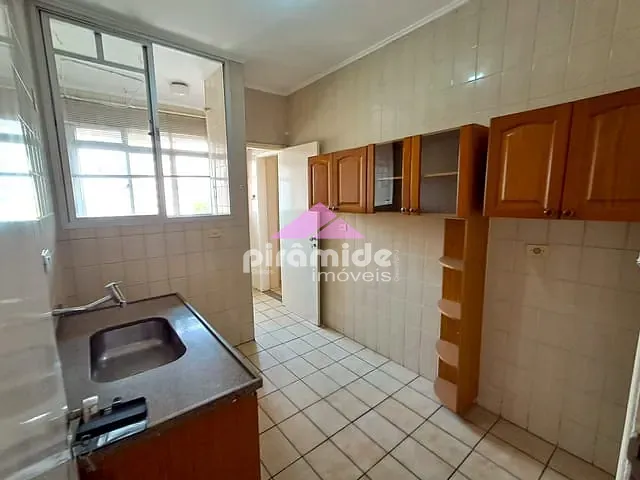 Apartamento com 82m² 3 quartos e 2 banheiros, à venda, no bairro Centro em São José dos Campos