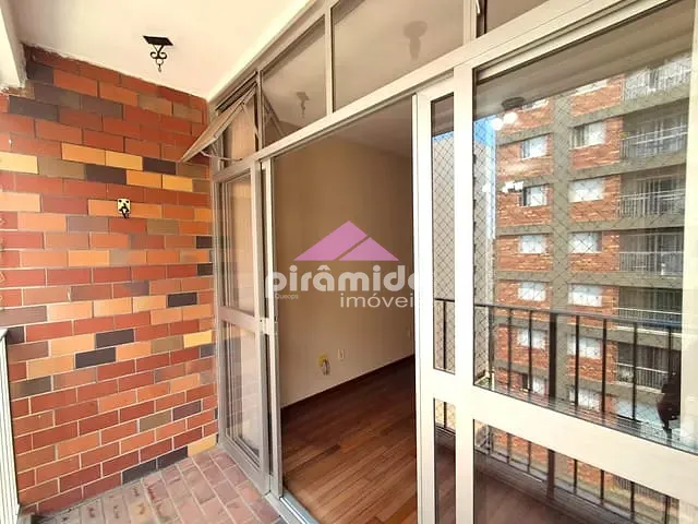 Apartamento com 82m² 3 quartos e 2 banheiros, à venda, no bairro Centro em São José dos Campos