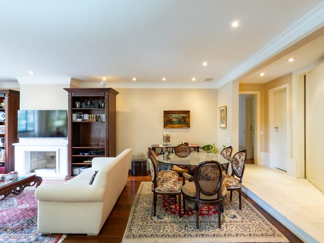 Apartamento com 200m² 4 quartos e 5 banheiros, à venda, no bairro Vila Andrade em São Paulo