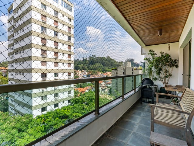 Apartamento com 156m² 4 quartos e 5 banheiros, à venda, no bairro Real Parque em São Paulo
