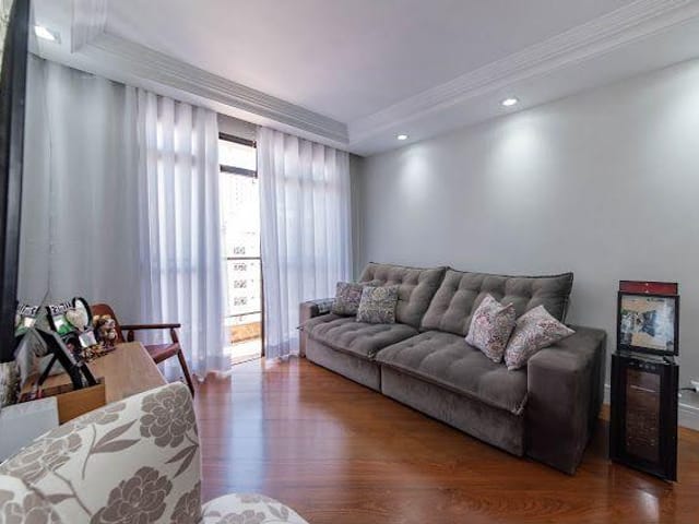 Apartamento com 182m² 3 quartos e 2 banheiros, à venda, no bairro Vila Gumercindo em São Paulo