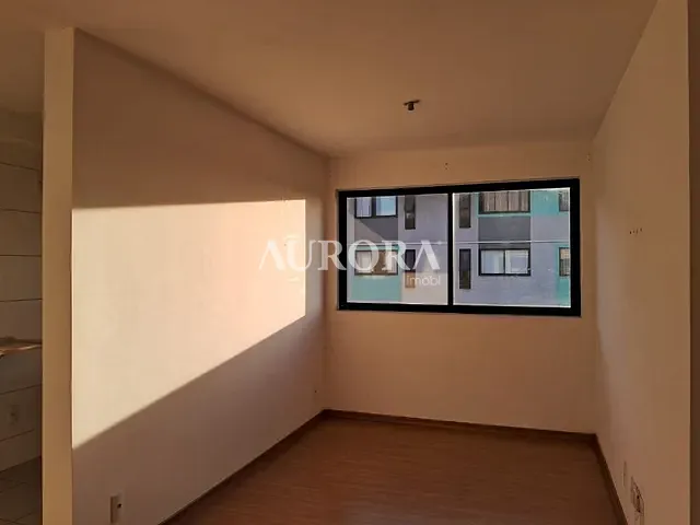 Apartamento 2 quartos e 1 banheiro, à venda, no bairro Maria Celina em Londrina