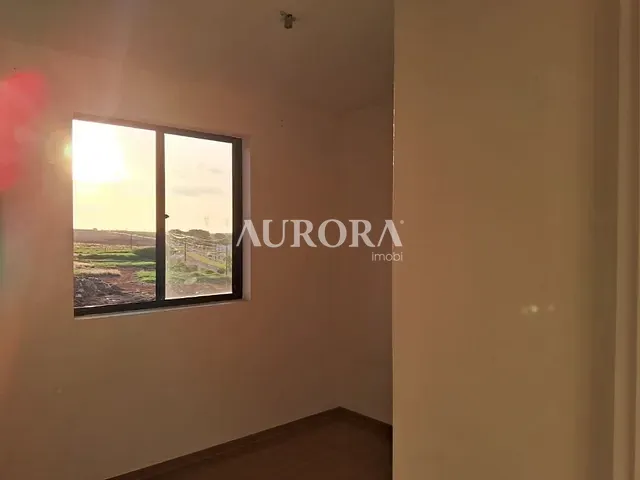 Apartamento 2 quartos e 1 banheiro, à venda, no bairro Maria Celina em Londrina