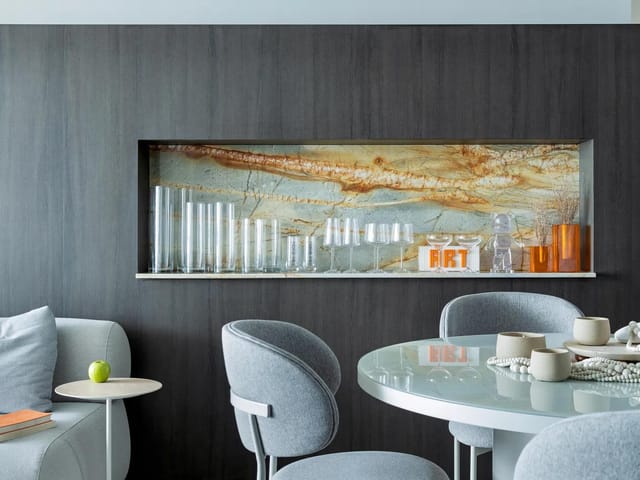 Apartamento com 166m² 3 quartos e 4 banheiros, à venda, no bairro Meia Praia em Itapema