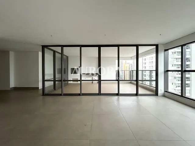Apartamento com 318m² 3 quartos e 5 banheiros, à venda, no bairro Palhano 1 em Londrina