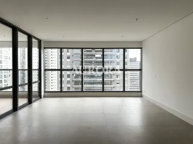 Apartamento com 318m² 3 quartos e 5 banheiros, à venda, no bairro Palhano 1 em Londrina