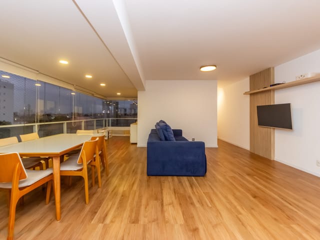 Apartamento com 124m² 4 quartos e 5 banheiros, à venda, no bairro Vila Gumercindo em São Paulo