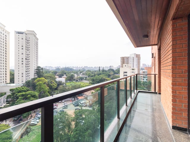 Apartamento com 325m² 3 quartos e 5 banheiros, à venda, no bairro Moema em São Paulo