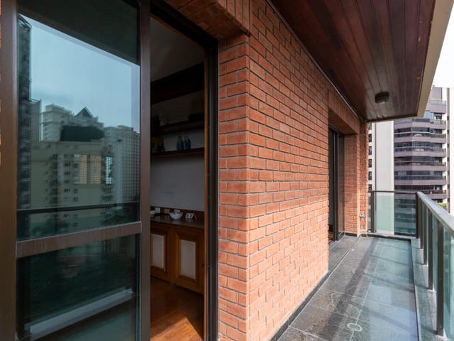 Apartamento com 325m² 3 quartos e 5 banheiros, à venda, no bairro Moema em São Paulo