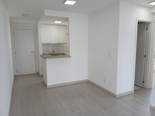 Apartamento com 55m² 2 quartos e 1 banheiro, para alugar, no bairro Vila Gumercindo em São Paulo
