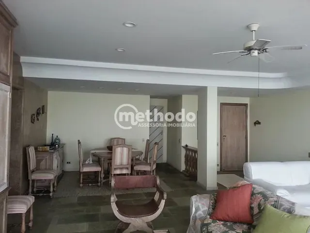 Apartamento com 221m² 5 quartos e 5 banheiros, para alugar, no bairro Praia das Pitangueiras em Guarujá