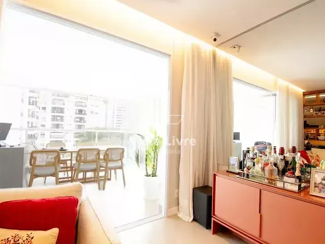 Apartamento com 76m² 2 quartos e 2 banheiros, à venda, no bairro Moema em São Paulo