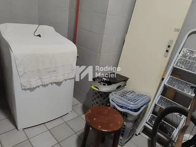 Apartamento 4 quartos e 2 banheiros, à venda, no bairro Várzea em Recife