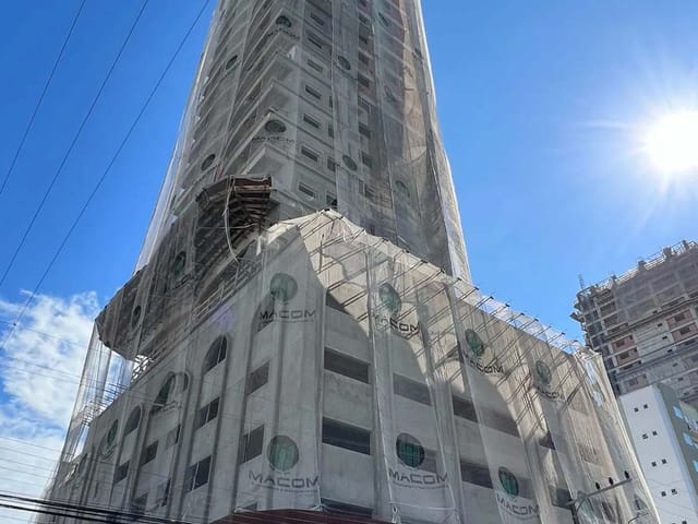 Apartamento com 110m² 3 quartos e 3 banheiros, à venda, no bairro Meia Praia em Itapema