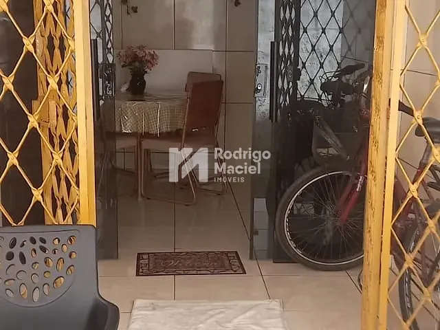 Apartamento 2 quartos e 2 banheiros, à venda, no bairro Cordeiro em Recife