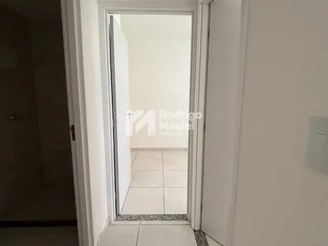 Apartamento 2 quartos e 1 banheiro, à venda, no bairro Caxangá em Recife