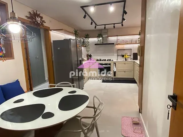 Apartamento com 270m² 4 quartos e 3 banheiros, à venda, no bairro Jardim Esplanada em São José dos Campos