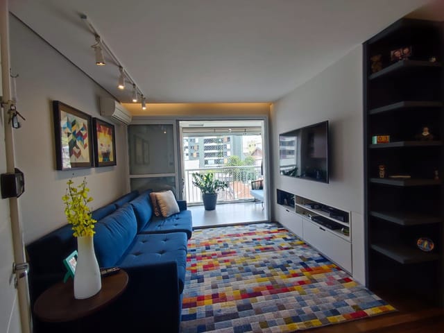 Foto do Apartamento - Lindo apartamento na Vila Ipojuca, completamente reformado com 2 vagas fixas e livres. | Vista Livre