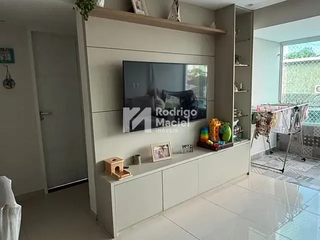 Apartamento 3 quartos e 3 banheiros, à venda, no bairro Encruzilhada em Recife