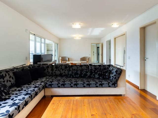 Apartamento com 322m² 3 quartos e 5 banheiros, à venda, no bairro Vila Gomes Cardim em São Paulo