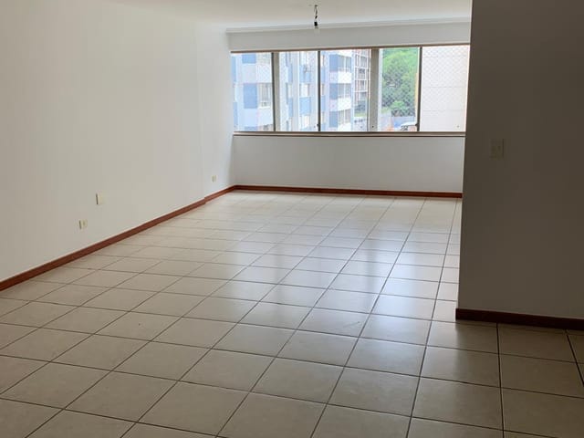 Apartamento com 156m² 3 quartos e 1 banheiro, à venda ou para alugar, no bairro Cerqueira César em São Paulo