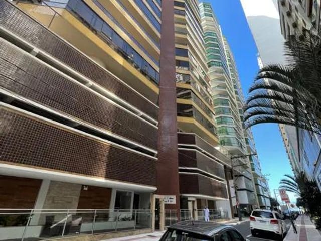 Apartamento com 223m² 3 quartos e 4 banheiros, à venda, no bairro Centro em Balneário Camboriú