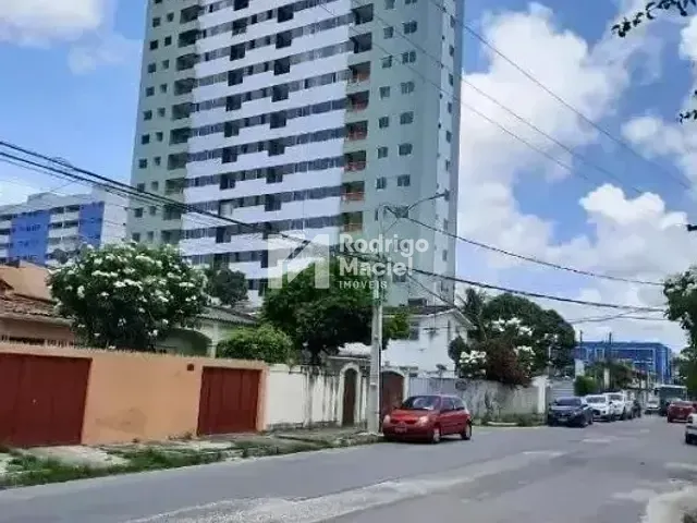 Apartamento 2 quartos e 2 banheiros, à venda, no bairro Cordeiro em Recife
