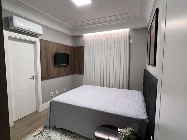 Apartamento com 150m² 4 quartos e 5 banheiros, à venda, no bairro Meia Praia em Itapema