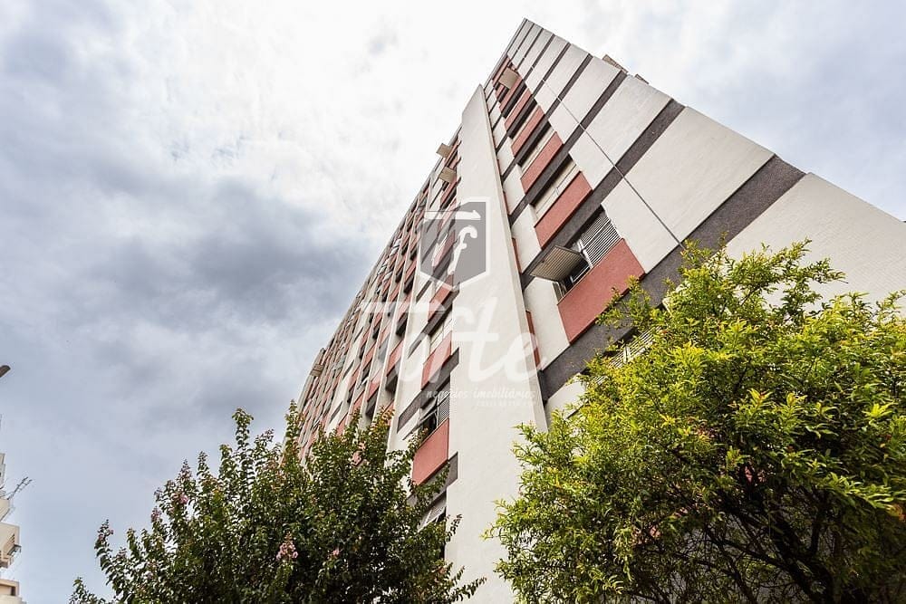 Apartamento à venda com 3 quartos, 103m² - Foto 2