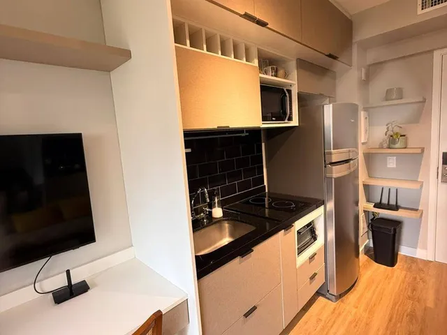 Apartamento com 21m² 1 quarto e 1 banheiro, para alugar, no bairro Moema em São Paulo