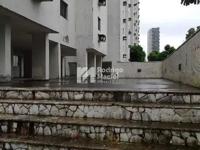 Apartamento 2 quartos e 2 banheiros, à venda, no bairro Torre em Recife