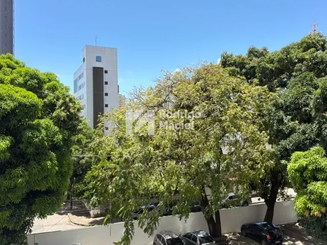 Apartamento 2 quartos e 2 banheiros, à venda, no bairro Torre em Recife