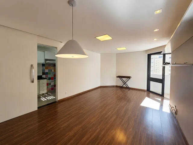Apartamento com 86m² 2 quartos e 1 banheiro, para alugar, no bairro Santa Cecília em São Paulo