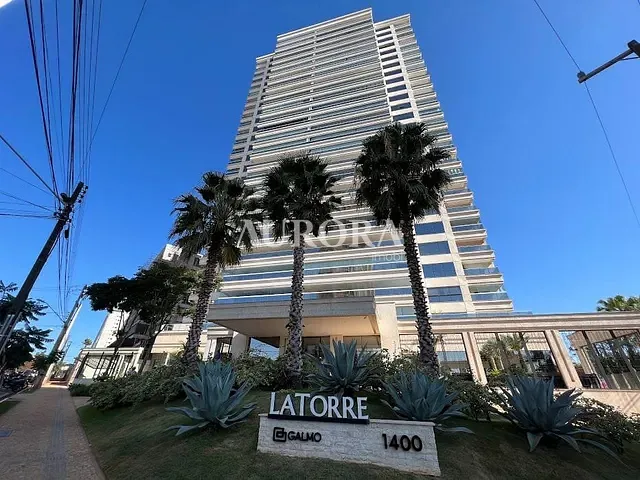 Apartamento com 662m² 4 quartos e 6 banheiros, à venda, no bairro Bela Suiça em Londrina