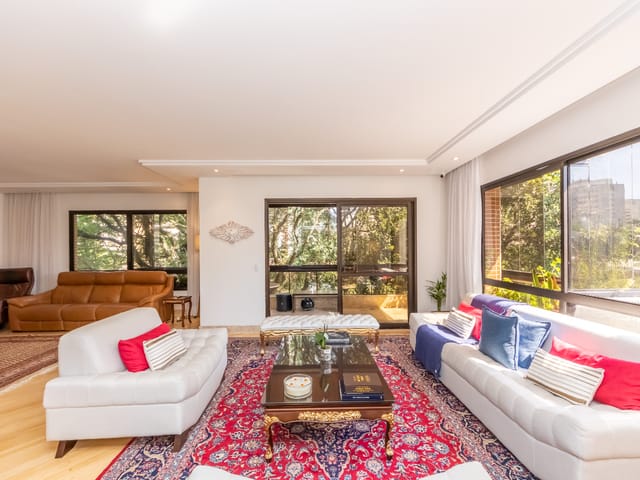 Apartamento com 272m² 4 quartos e 6 banheiros, à venda, no bairro Campo Belo em São Paulo