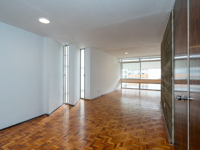 Apartamento com 195m² 3 quartos e 3 banheiros, à venda, no bairro Cerqueira César em São Paulo