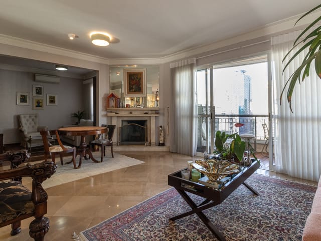 Apartamento com 165m² 2 quartos e 3 banheiros, à venda, no bairro Moema em São Paulo