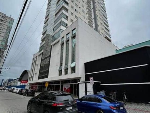 Apartamento com 175m² 4 quartos e 5 banheiros, à venda, no bairro Meia Praia em Itapema