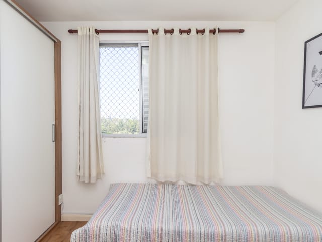 Apartamento com 2600m² 3 quartos e 2 banheiros, à venda, no bairro Paraíso do Morumbi em São Paulo