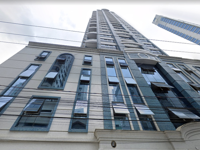 Apartamento com 429m² 4 quartos e 5 banheiros, à venda, no bairro Centro em Balneário Camboriú