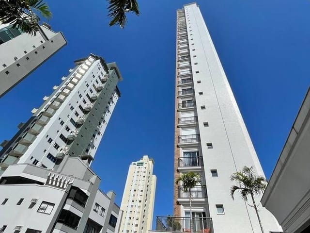 Apartamento com 156m² 3 quartos e 4 banheiros, à venda, no bairro Centro em Balneário Camboriú