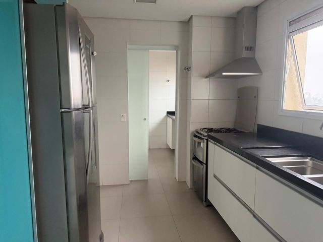 Apartamento com 200m² 3 quartos e 3 banheiros, para alugar, no bairro Jardim da Glória em São Paulo