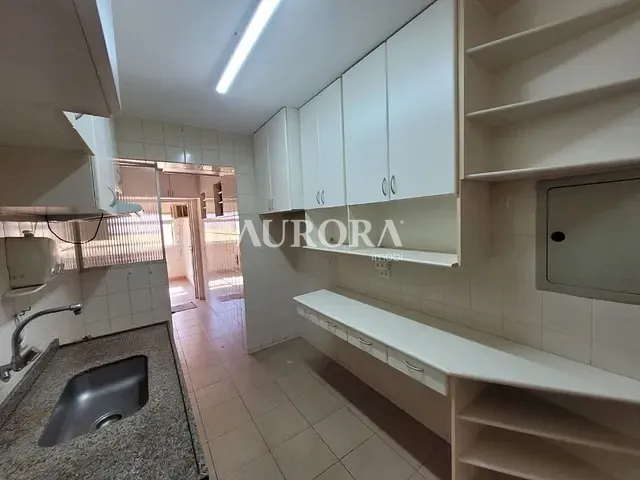 Apartamento com 124m² 3 quartos e 3 banheiros, à venda, no bairro Centro em Londrina