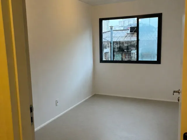 Apartamento com 25m² 1 quarto e 1 banheiro, para alugar, no bairro Barra Funda em São Paulo
