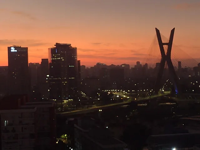 Apartamento com 196m² 3 quartos e 3 banheiros, à venda, no bairro Real Parque em São Paulo